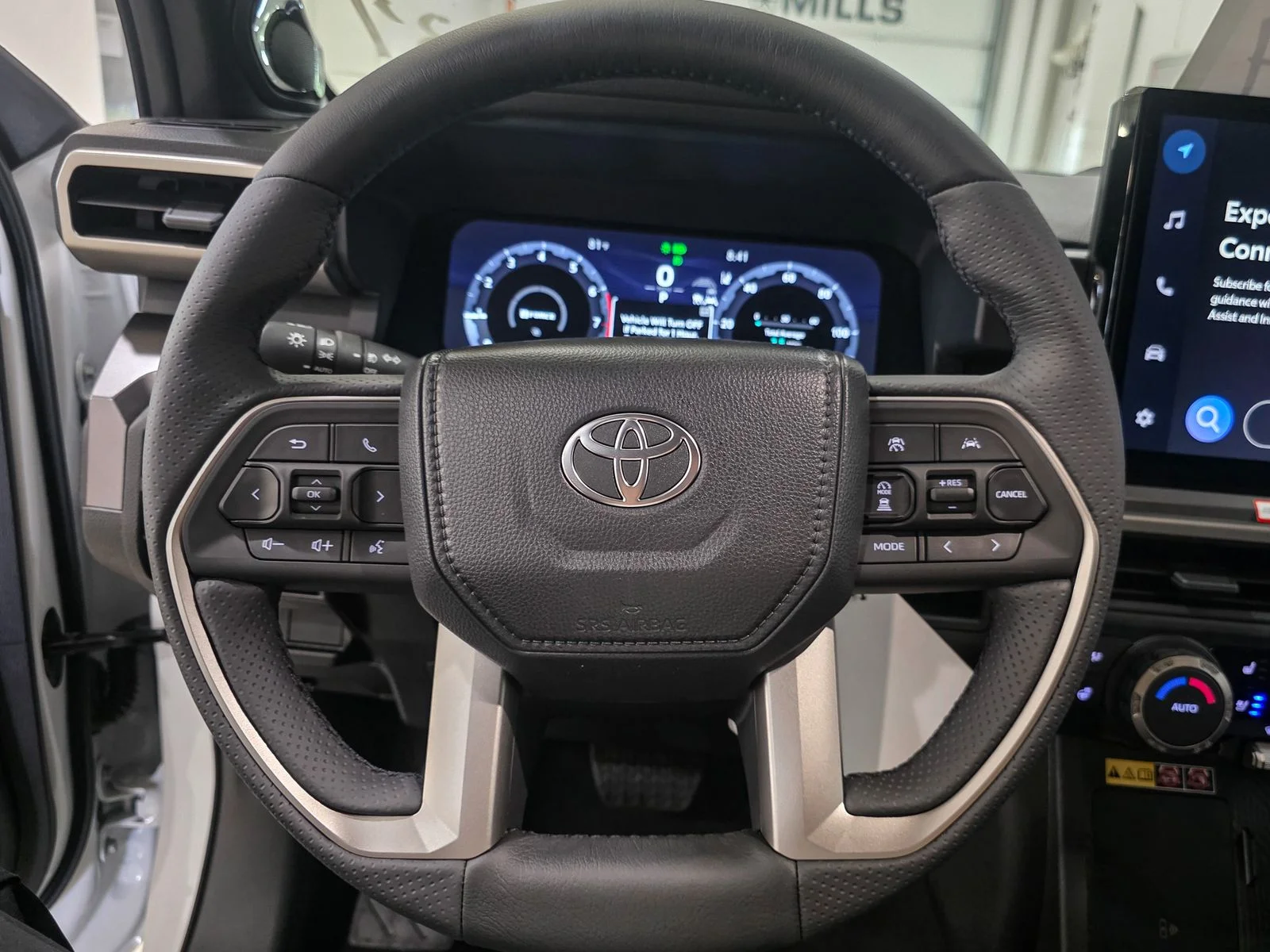 2026 Toyota 4Runner TRD Off-Road - Photo 35