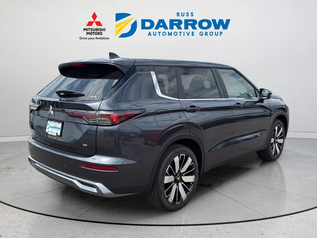 New 2026 Gray Mitsubishi SE image 5