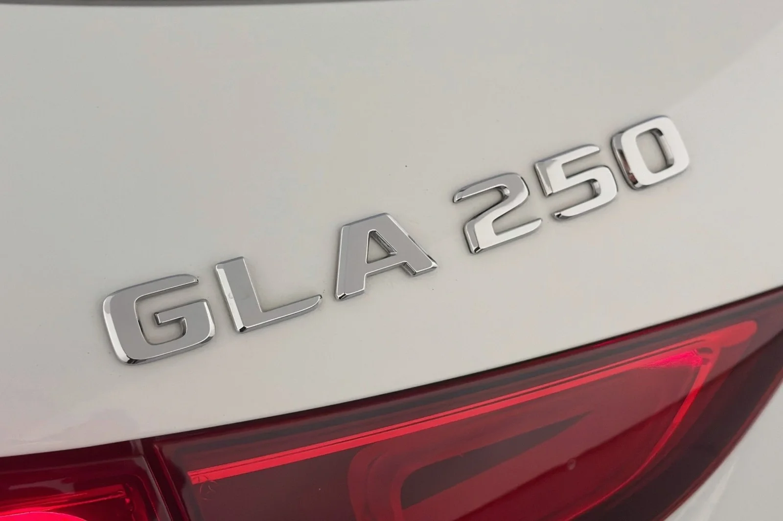 Used 2023 Polar White Mercedes-Benz 250 image 8