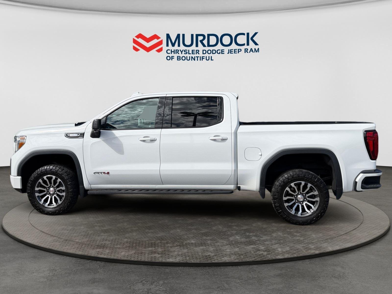 Used 2021 Summit White GMC AT4 image 6
