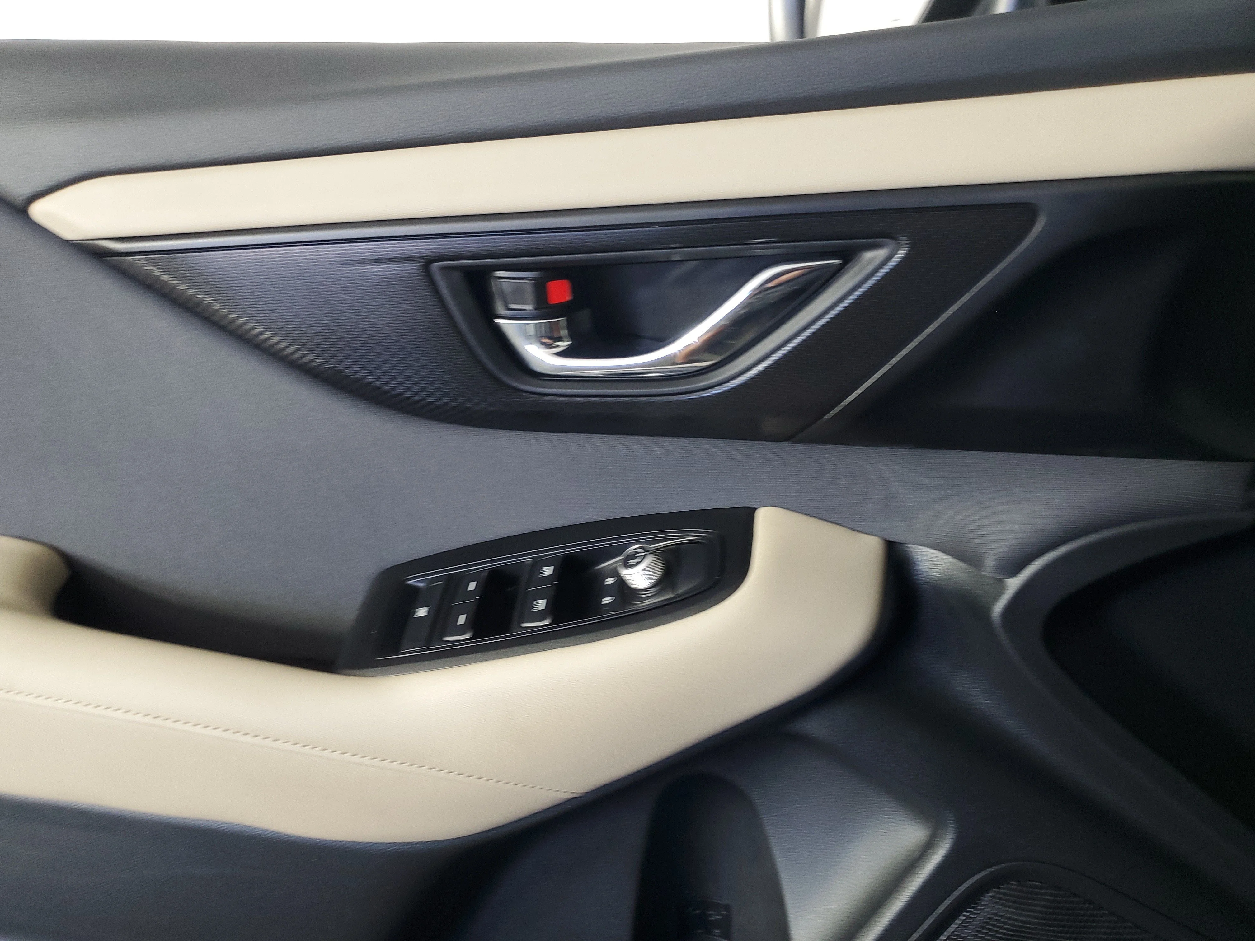 Used 2025 Autumn Green Metallic Subaru Premium image 28