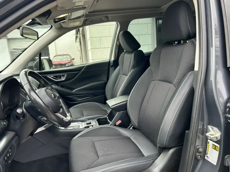 Used 2022 Gray Subaru Premium Sport Utility 4D image 39
