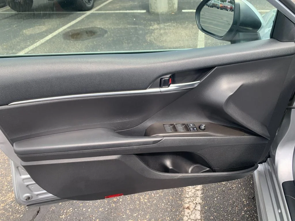 Used 2022 Silver Toyota SE image 12