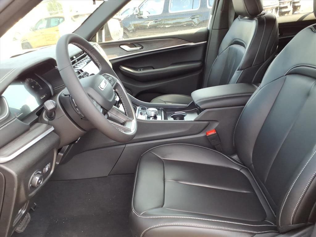 Used 2025 Red Jeep Limited image 9