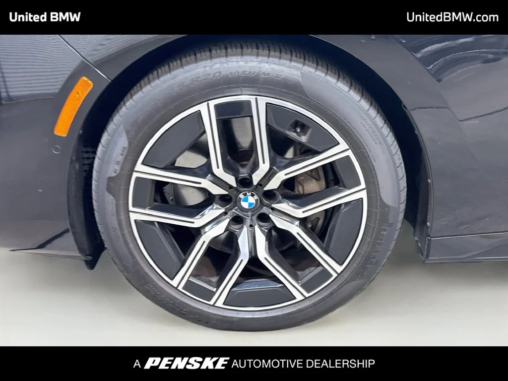 Certified Used 2023 Black Sapphire Metallic BMW 760i xDrive image 9