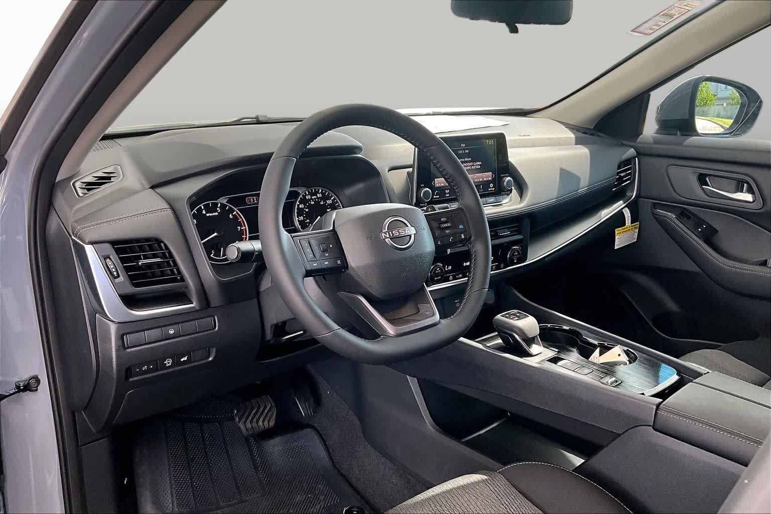 New 2026 Boulder Gray Pearl Nissan SV image 10