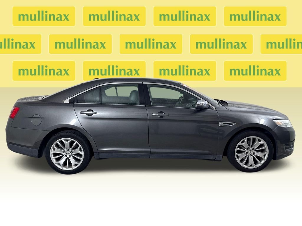 Used 2017 Gray Ford Limited image 3