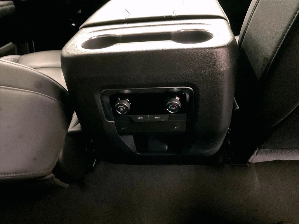 Used 2025 Gray Chevrolet Z71 image 27