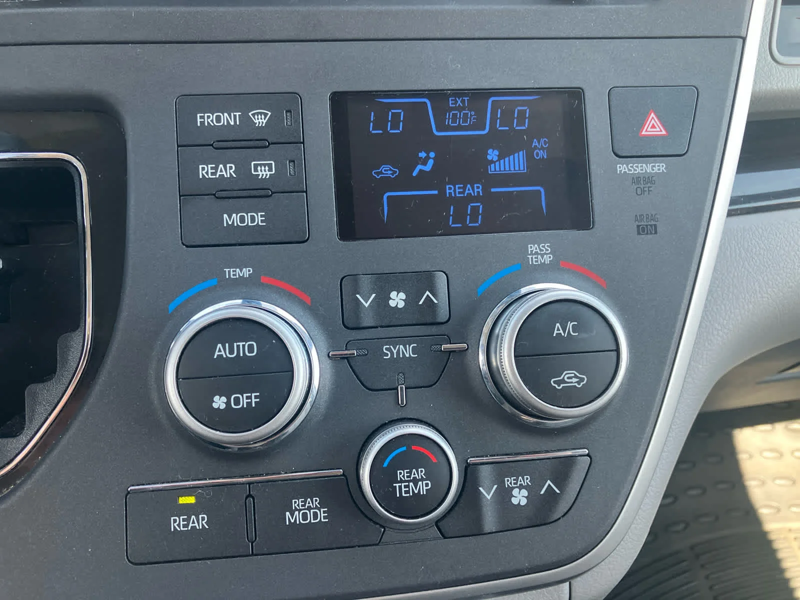 Used 2020 Midnight Black Metallic Toyota XLE image 25