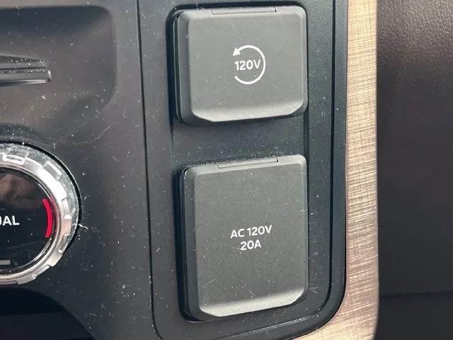 Used 2024 White Ford King Ranch image 28