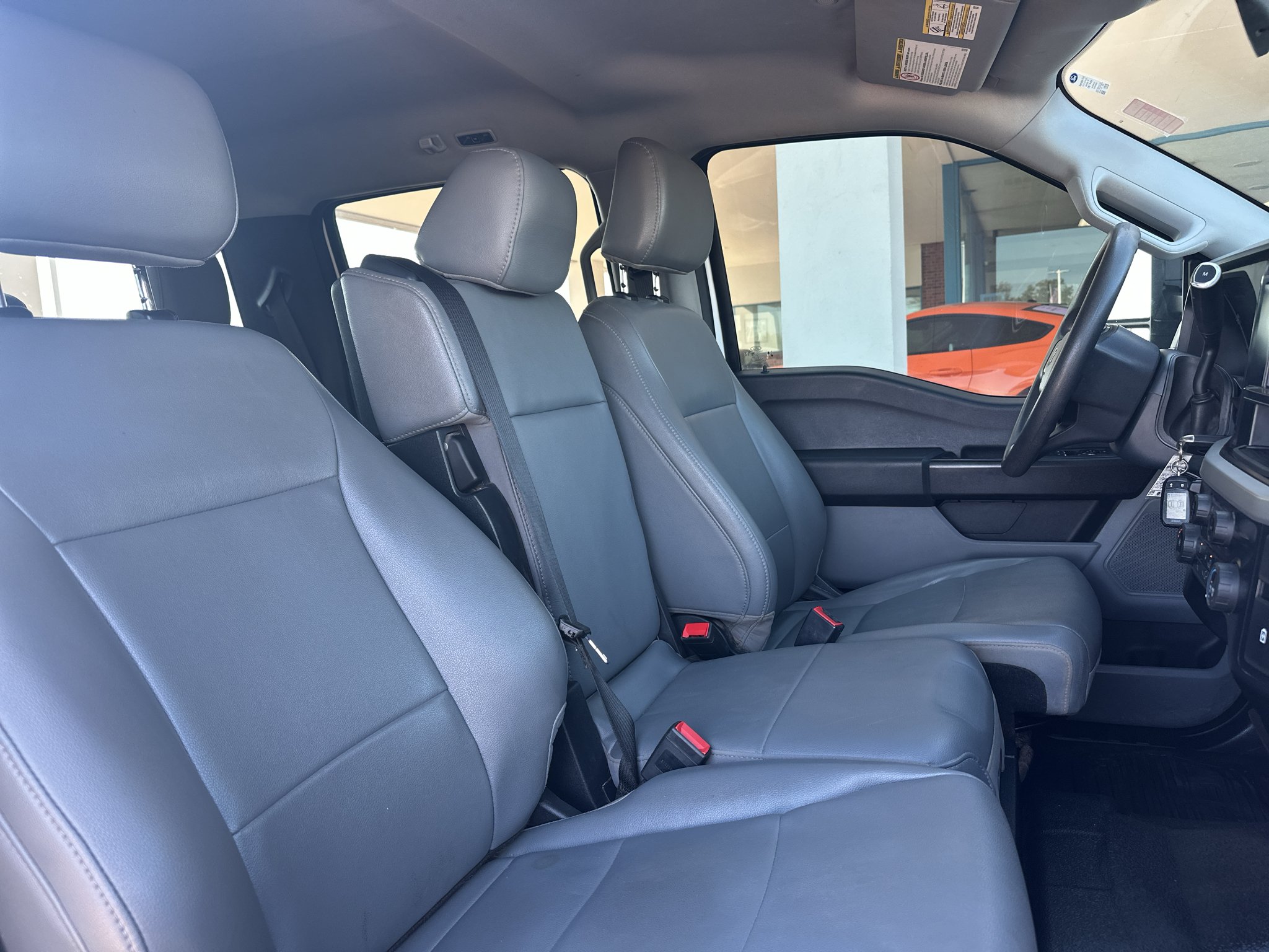 Used 2023 Oxford White Ford XL image 31