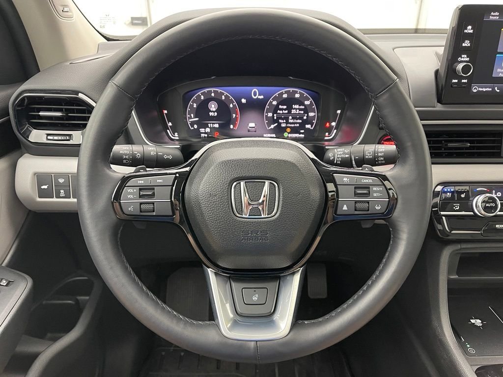 Used 2025 Lunar Silver Metallic Honda Elite image 21