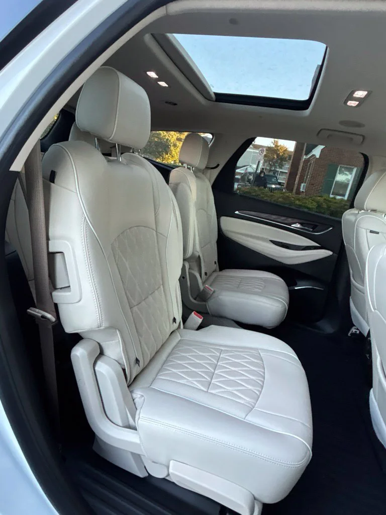 Used 2023 White Buick Avenir image 31