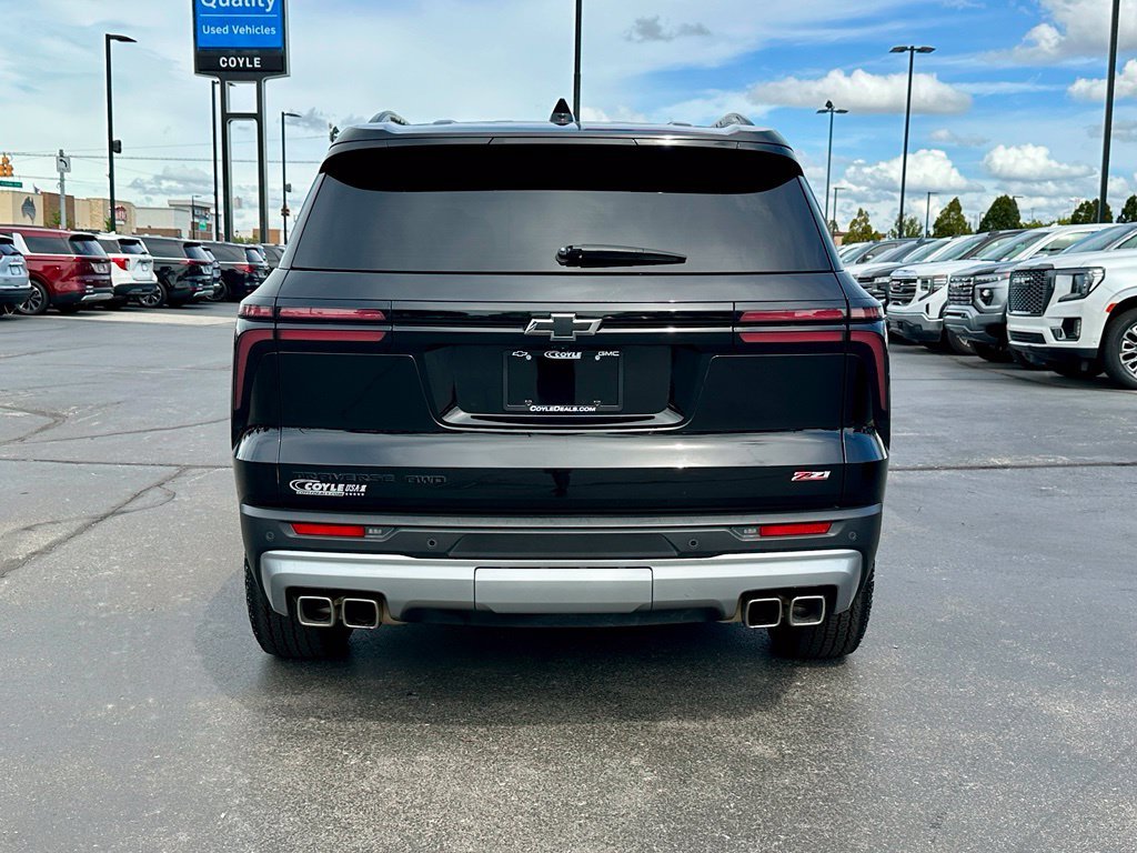 Used 2024 Black Chevrolet Z71 image 4