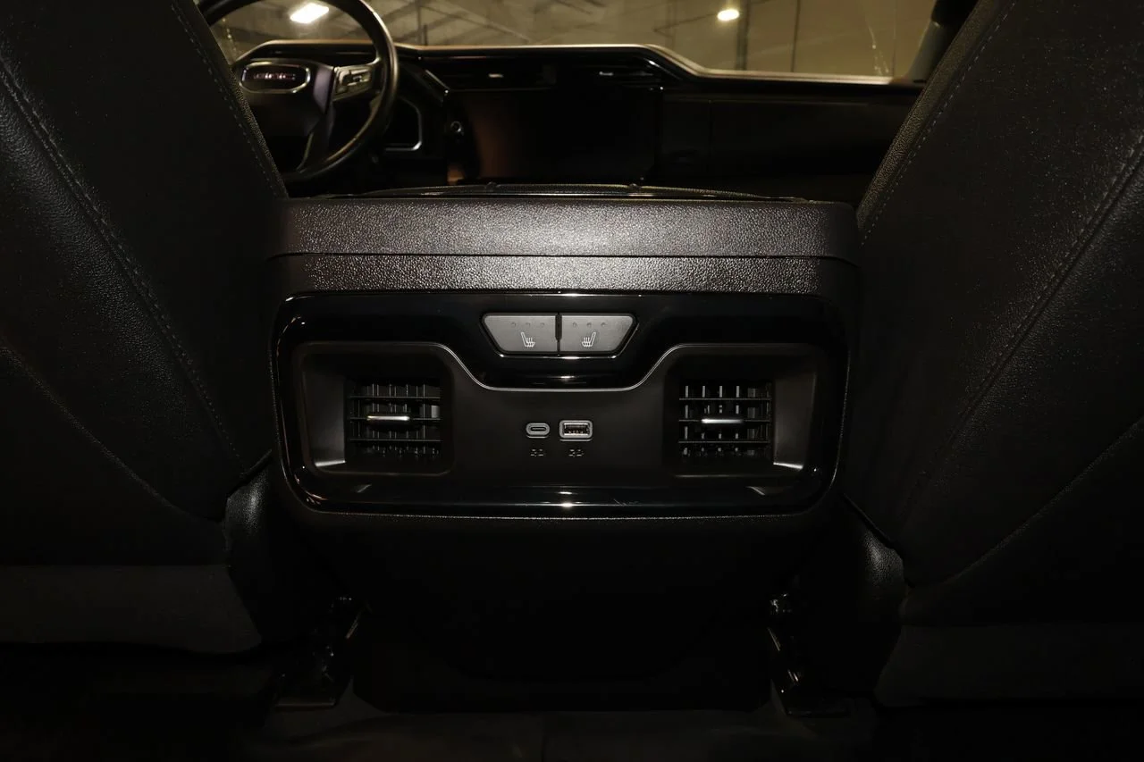 Used 2024 Thunderstorm Gray GMC AT4 image 32
