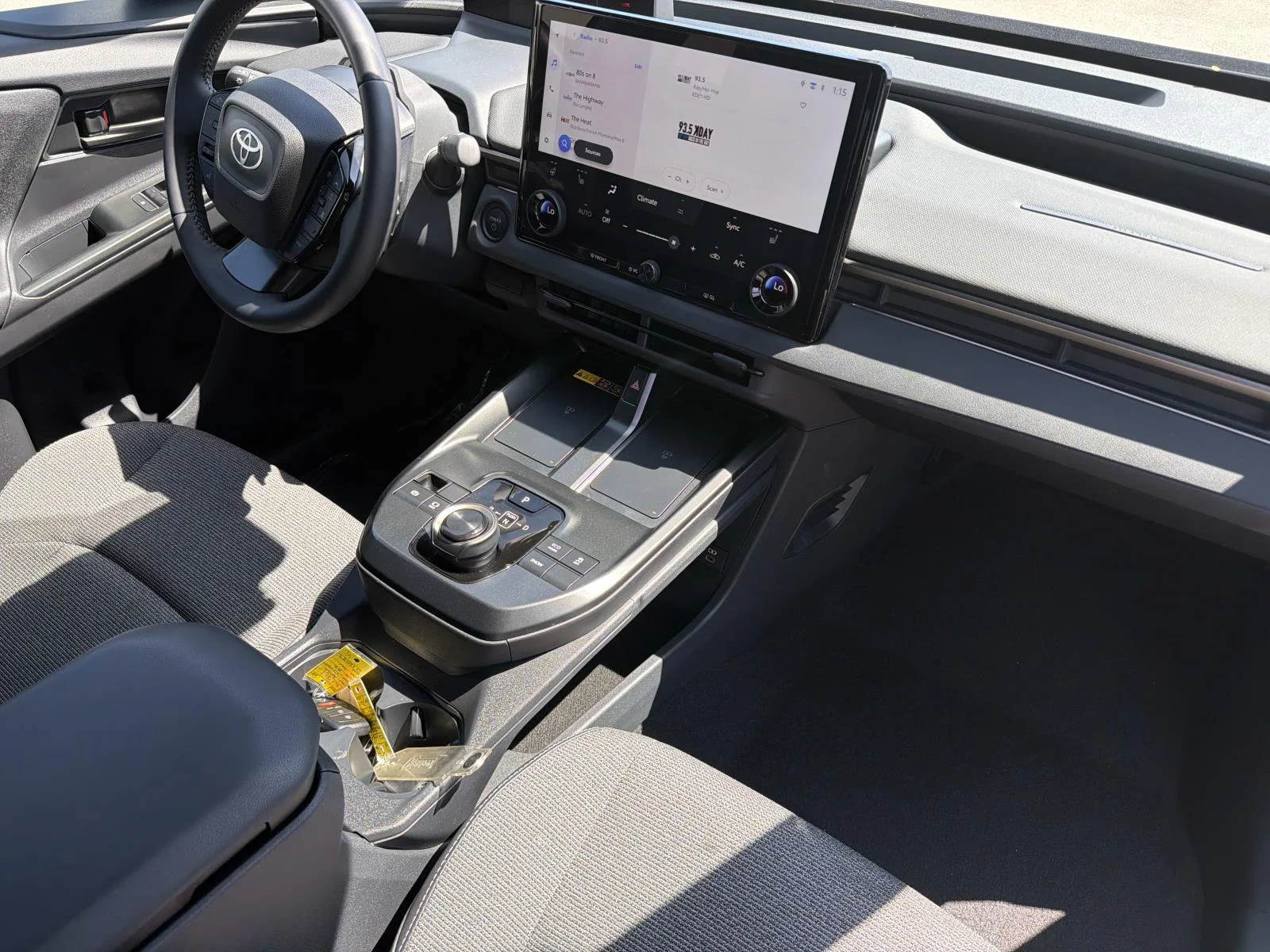 Used 2026 HEAVY METAL Toyota XLE FWD (Natl) image 23