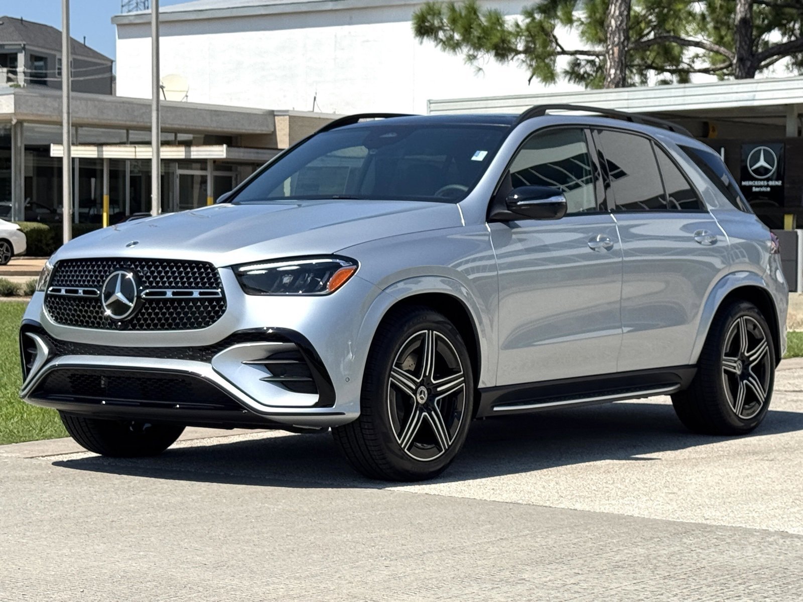 New 2026 Cirrus Silver Metallic Mercedes-Benz GLE 450 image 30