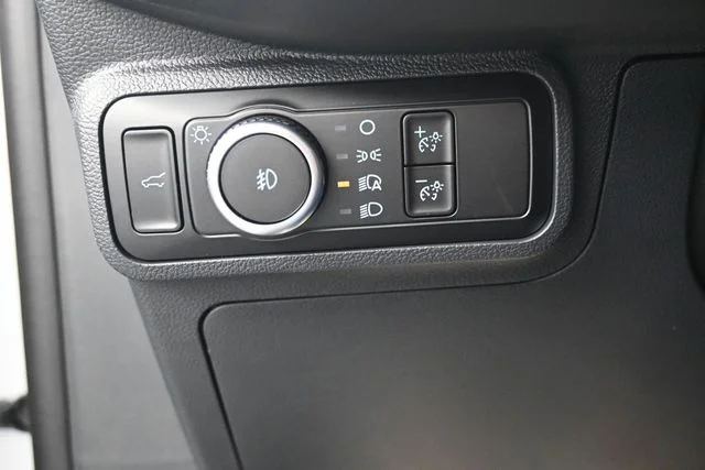 New 2026 White Ford Tremor image 8