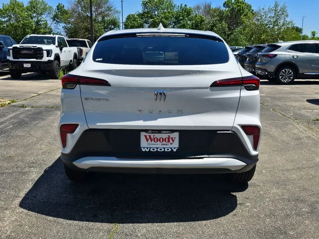 New 2026 Summit White Buick Preferred image 8
