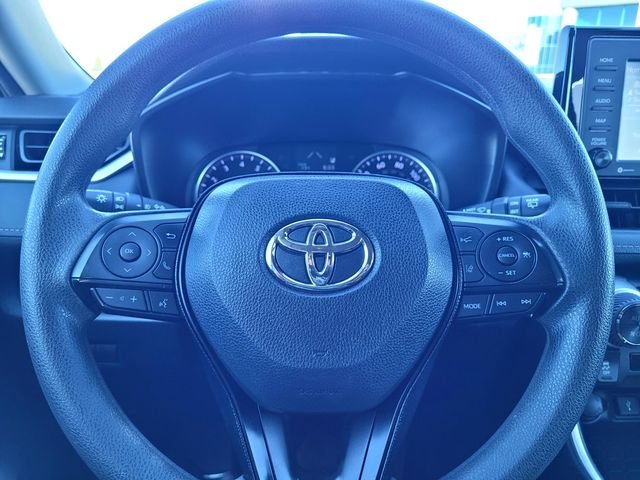 Used 2020  Toyota XLE image 24