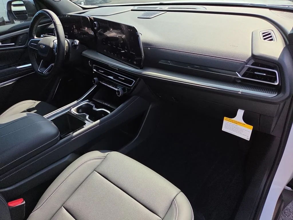 New 2026 Summit White Chevrolet LT image 21