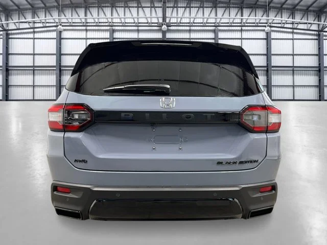 New 2026 Sonic Gray Pearl Honda Black Edition image 4