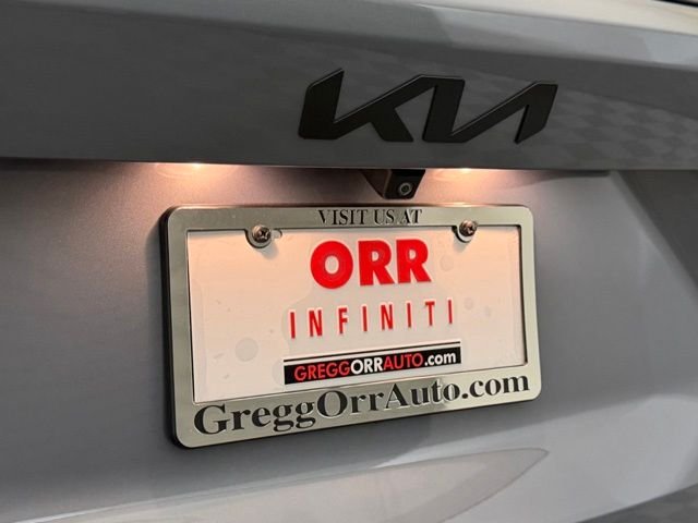 Used 2025 Everlasting Silver Kia X-Line EX image 16