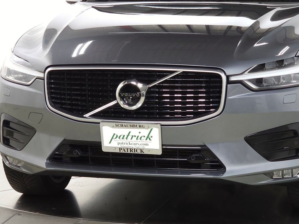 Used 2019 Osmium Gray Metallic Volvo T6 R-Design image 3