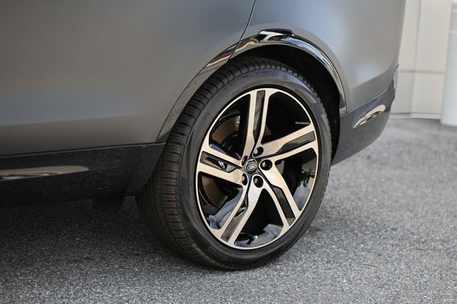 New 2026 Carpathian Grey Land Rover  Tempest Edition image 6