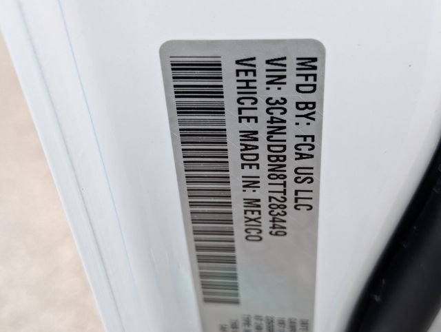 New 2026 Bright White Clear-Coat Exterior Paint Jeep Latitude image 32