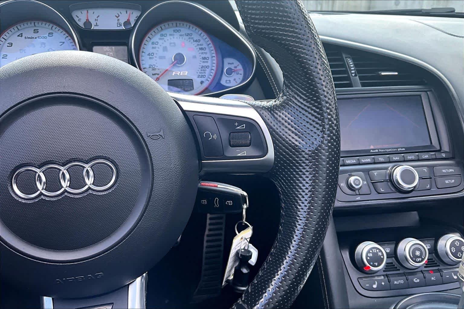 Used 2011 Phantom Black Pearl Audi 5.2L image 21