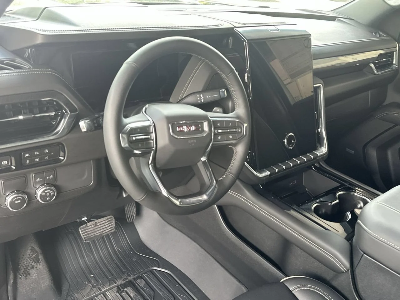 2026 GMC Yukon XL Elevation - Photo 13