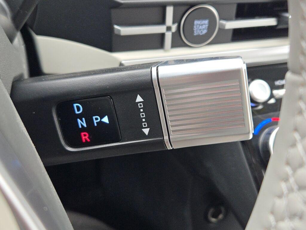 New 2026 Gray Hyundai SEL AWD image 32