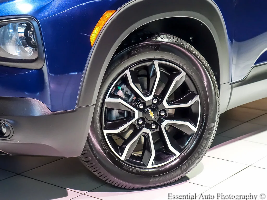 Used 2023 BLUE GLOW METALLIC Chevrolet ACTIV image 5