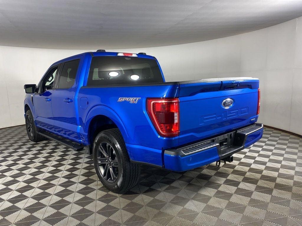 Used 2021 Blue Metallic Ford XLT image 5