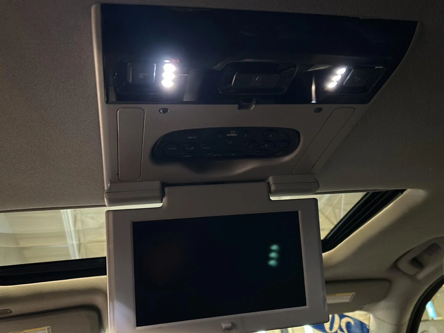 Used 2020 Black Raven Cadillac Premium Luxury image 28