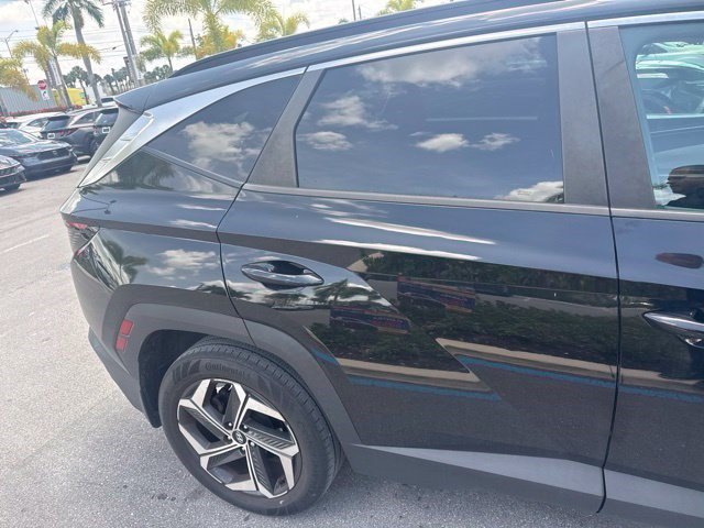 Used 2022 Phantom Black Hyundai SEL image 5