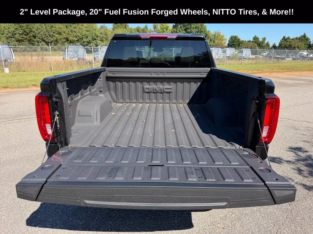 2026 GMC Sierra 1500 SLT - Photo 12