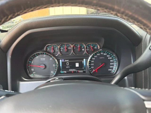 Used 2018 Gray GMC SLT image 26