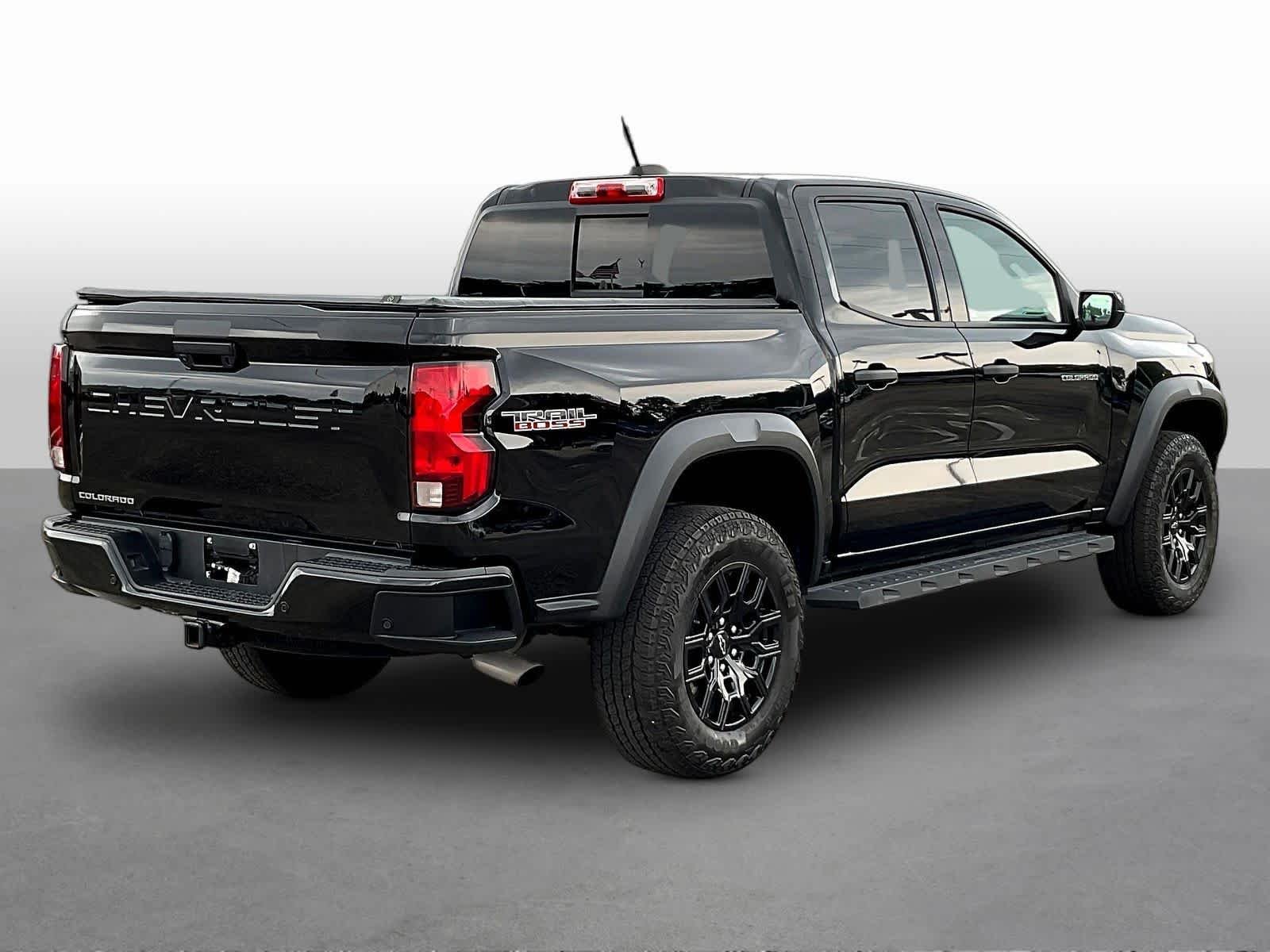 2025 Chevrolet Colorado Trail Boss - Photo 7