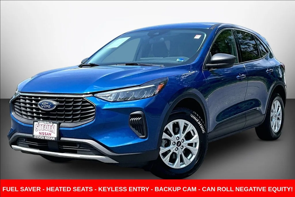 Used 2023 Blue Ford Active image 3