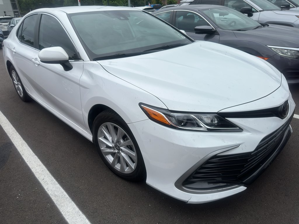 Used 2024 Ice Cap Toyota LE image 13