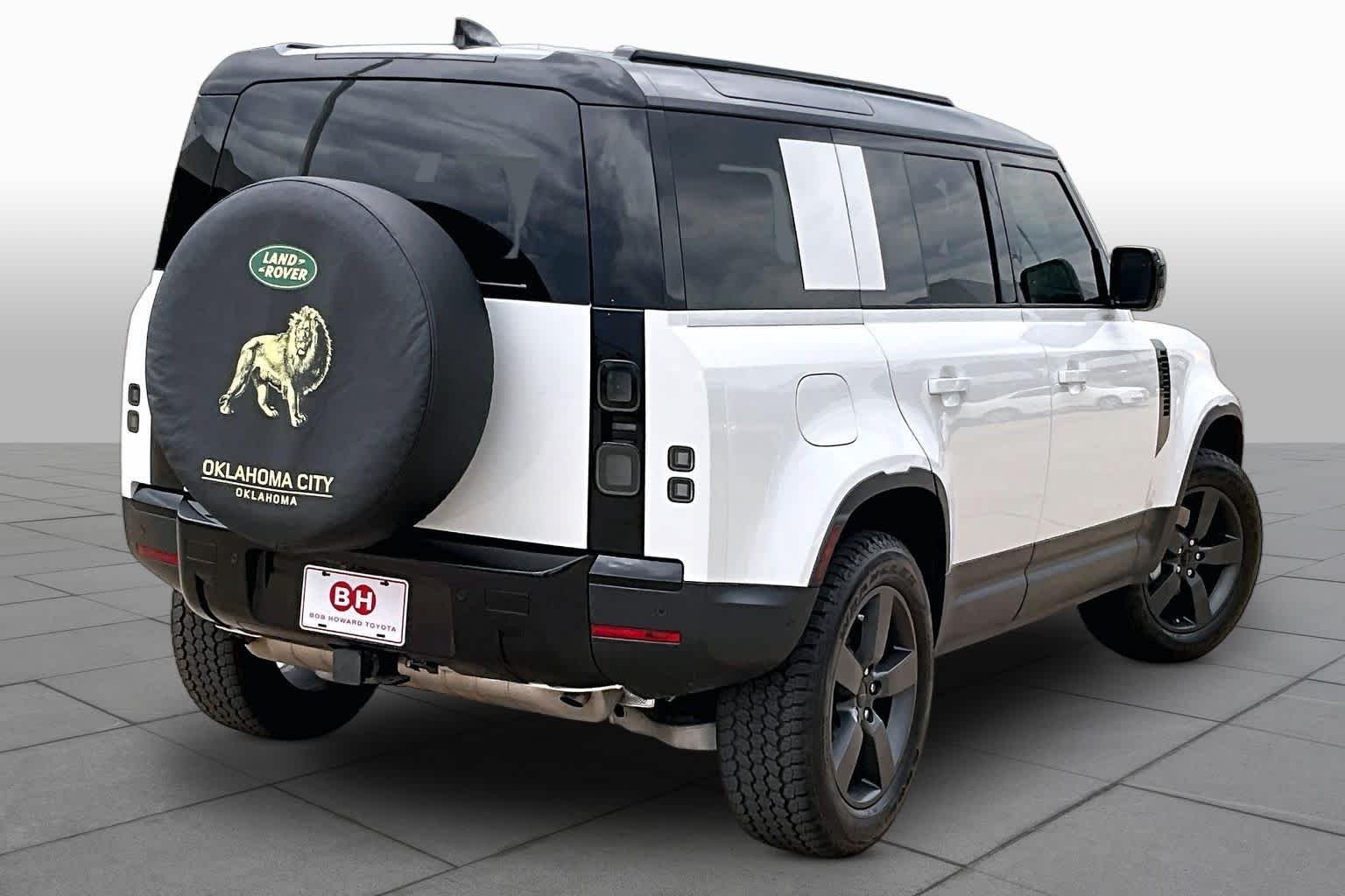 Used 2026 Fuji White Land Rover S image 14