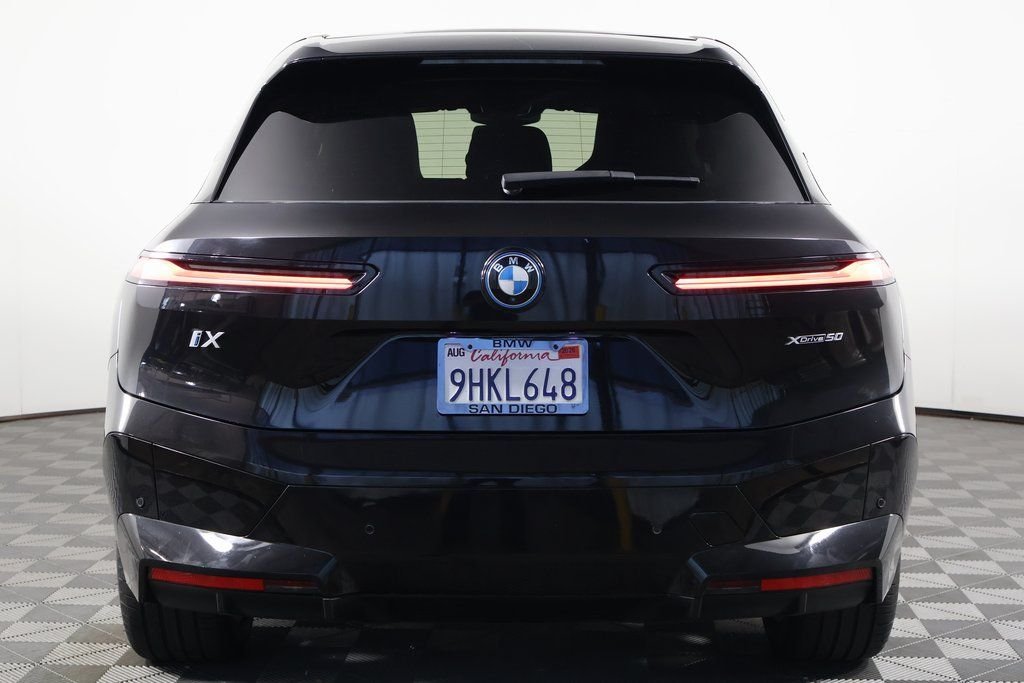 Certified Used 2024 Black Sapphire Metallic BMW xDrive50 image 5