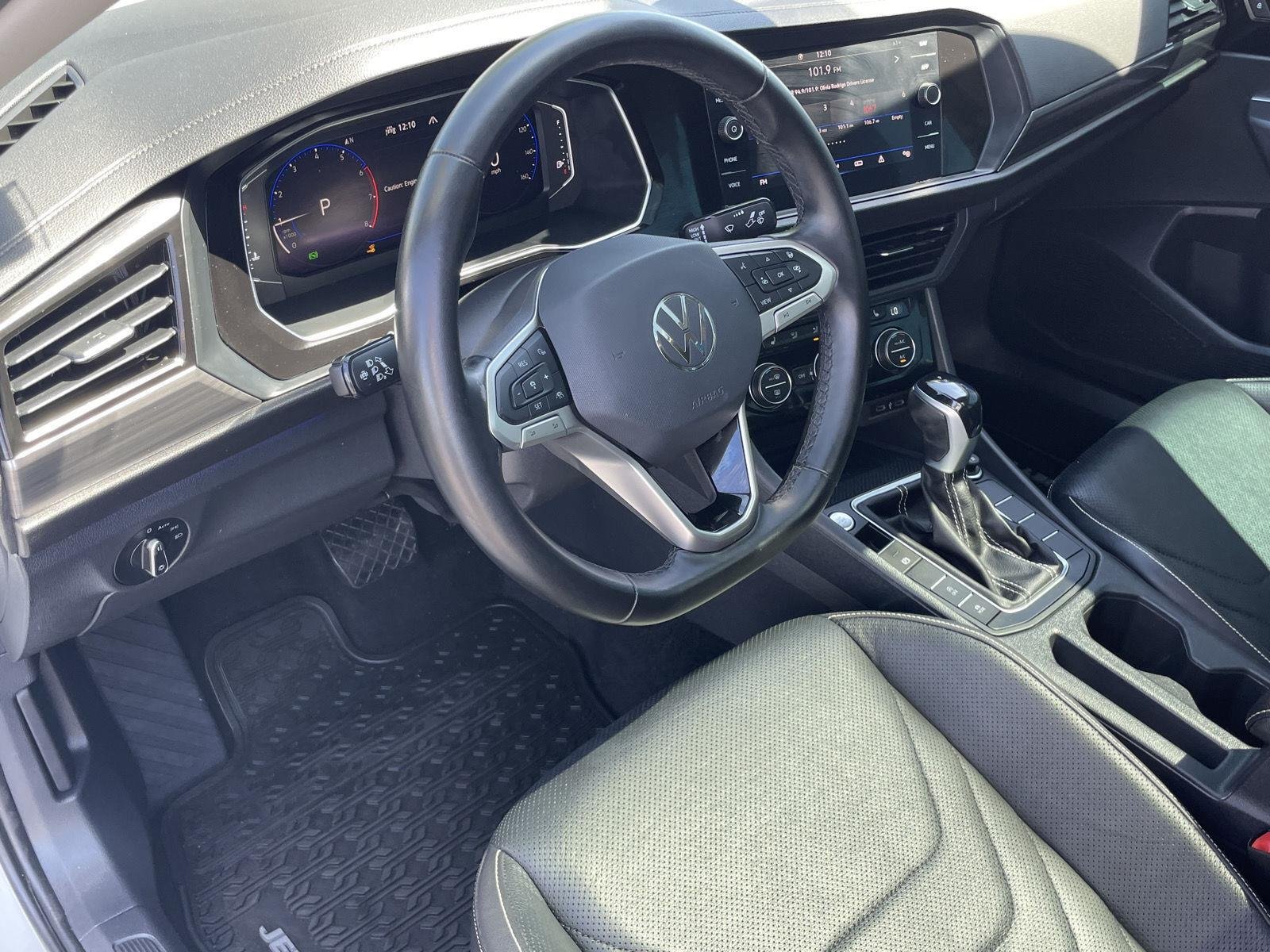 2023 Volkswagen Jetta SEL - Photo 25