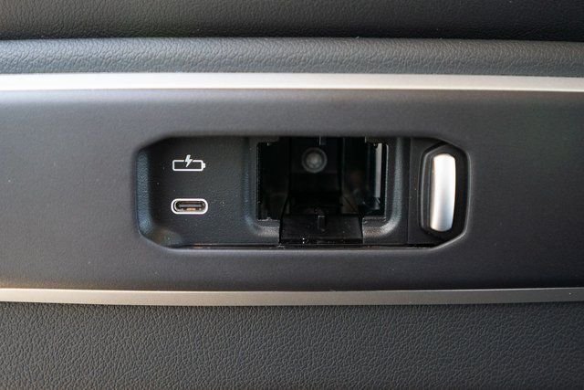 New 2026 Skyscraper Grey Metallic BMW xDrive40i image 34