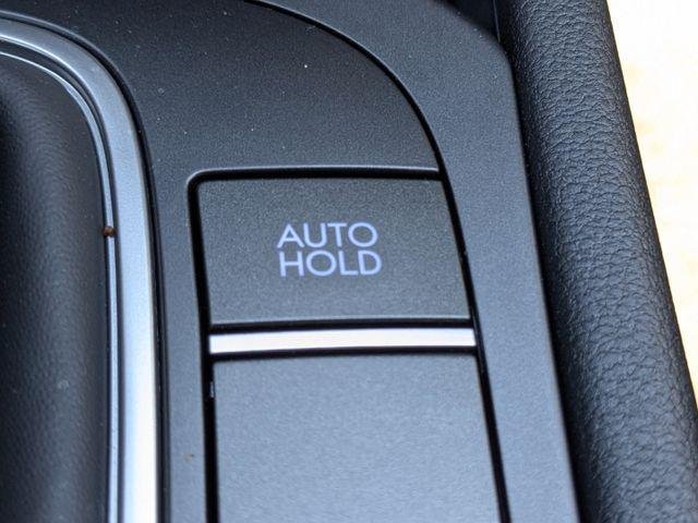 2025 Hyundai Kona SEL - Photo 28