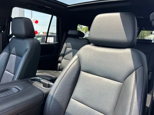 Used 2021 White Chevrolet Z71 image 20