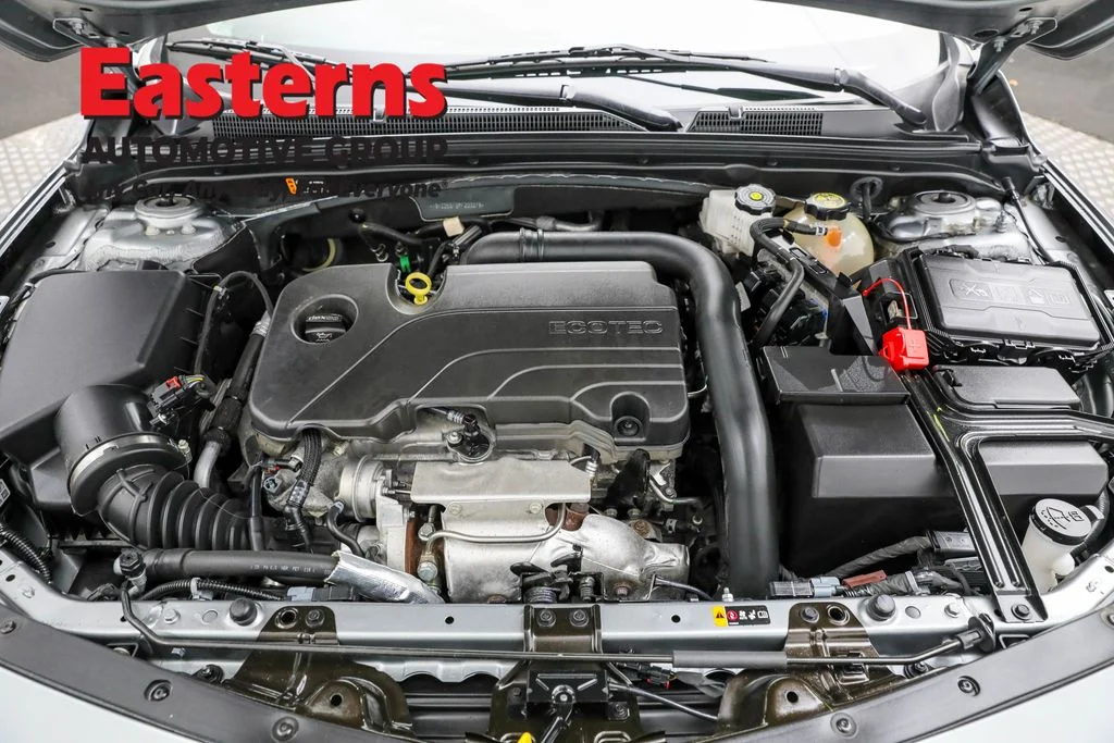 Used 2023 Gray Chevrolet LT image 7