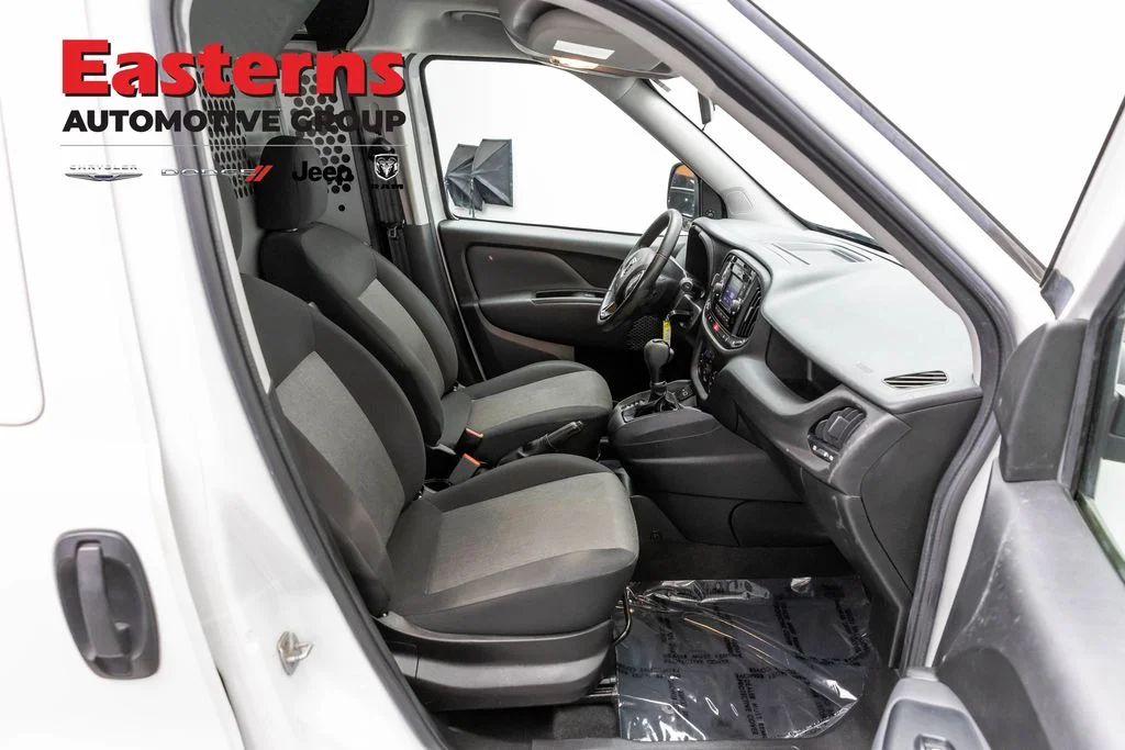 Used 2021 White Ram Tradesman SLT image 23